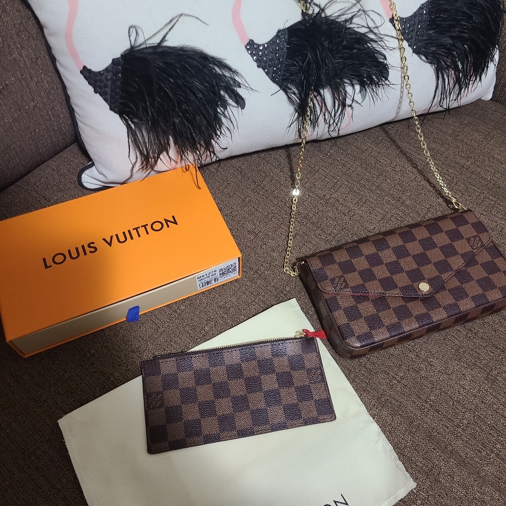 Louis Vuitton Félicie Pochette